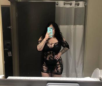 Elle, 26 Caucasian/White female escort, Sarnia