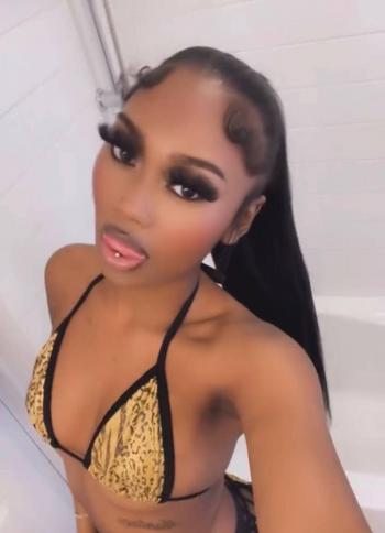 Chyna, 22 Black female escort, Sarnia